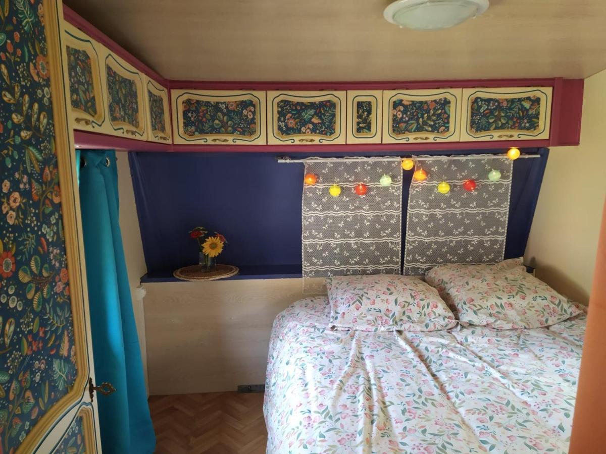 Caradjango , Caravane Chauffee Et Climatisee Campsite Lupersat